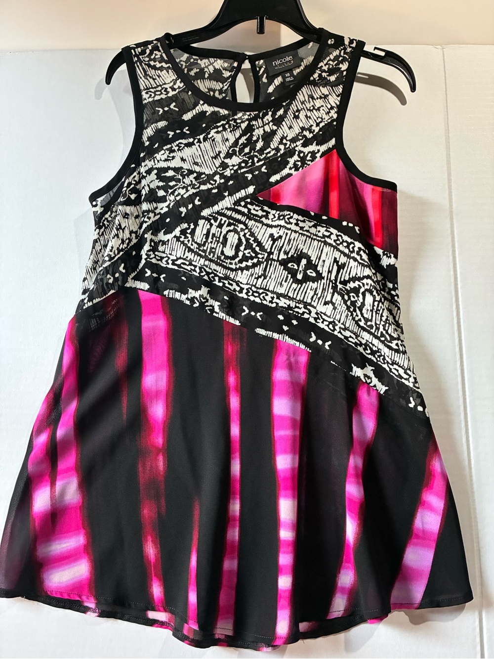 Nicole Black & Hot Pink Patterned Sleeveless XS blouse